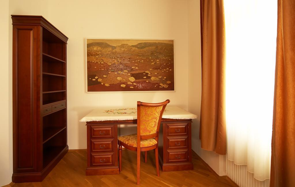 Vysehrad With Free Parking Appartamento Praga